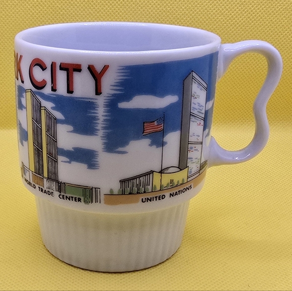 Vintage 1980s New York City Coffee Mug NYC 3.25" WTC Coney Island - Picture 4 of 6